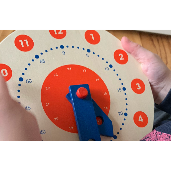 Horloge Montessori en bois