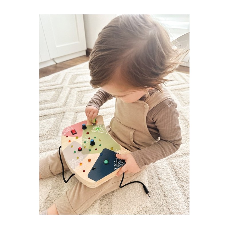Planche de motricité Montessori en bois à partir de 3 ans - Busy Board Planche de motricité Montessori en bois à partir de 3 ans - Busy Board