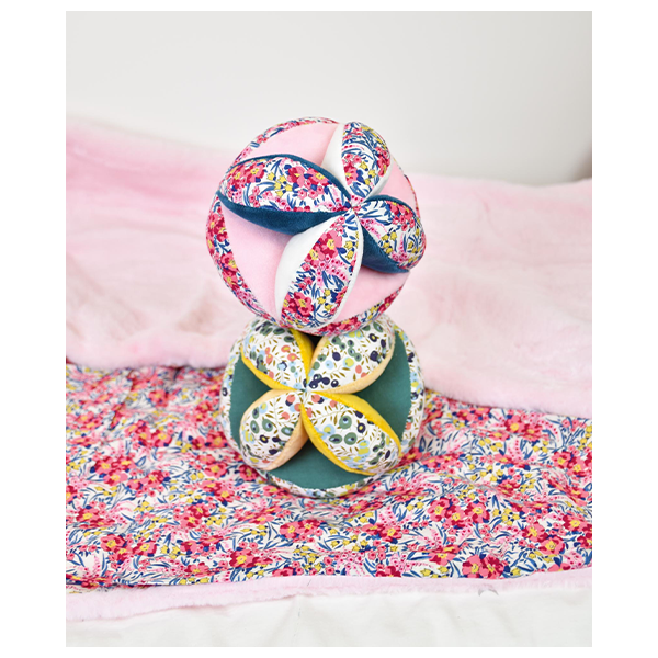 Balle Montessori bébé - Jouet de naissance