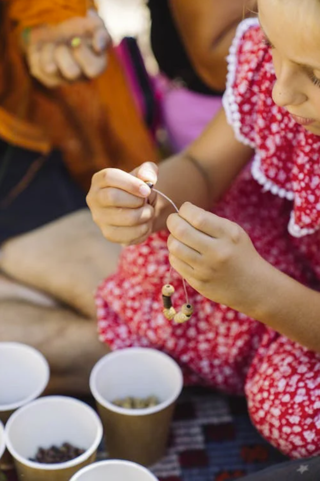 perles à enfiler pour enfant