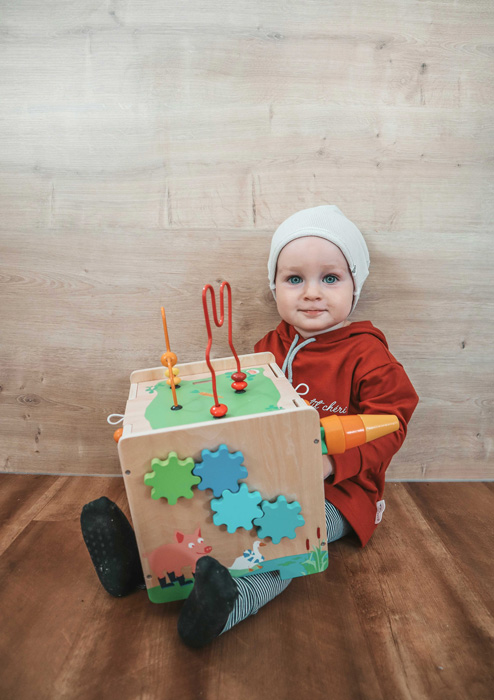 cube d'activité pour enfant